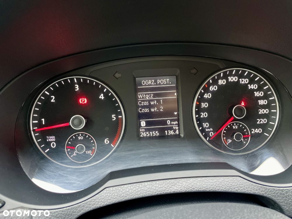 Volkswagen Sharan 2.0 TDI 4MOTION BlueMotion Technology Highline - 29