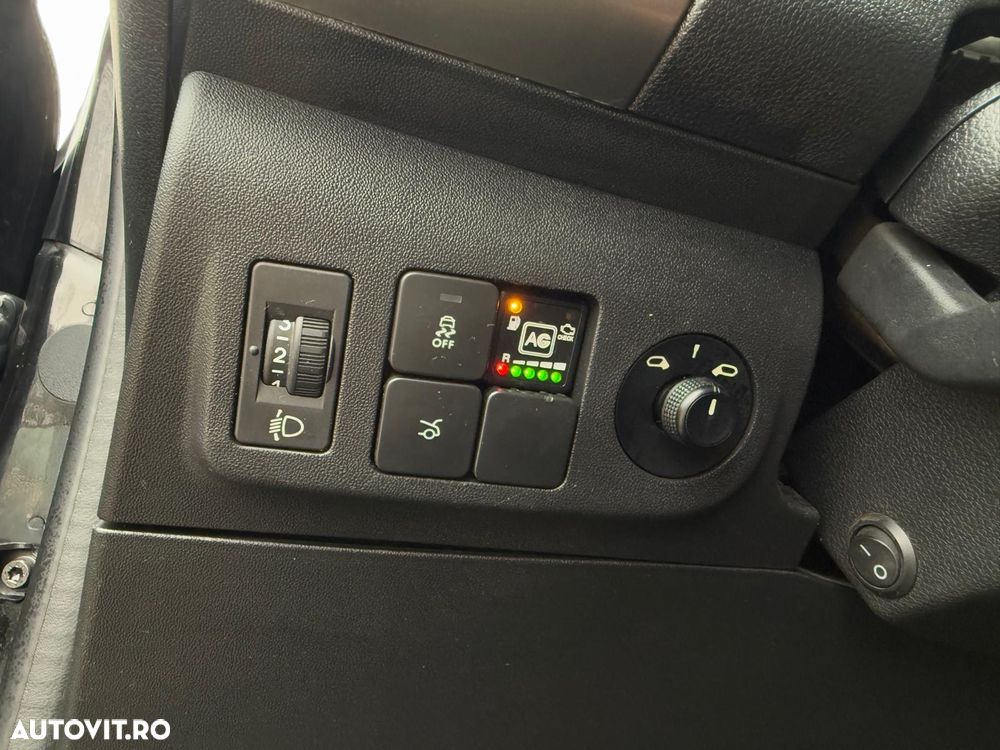 Citroën C-Elysée - 8