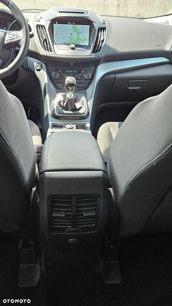 Ford Kuga 1.5 EcoBoost 2x4 Business Edition - 31