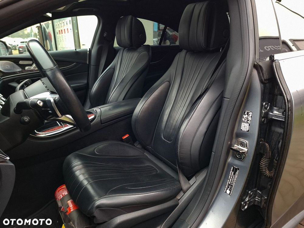 Mercedes-Benz CLS - 12