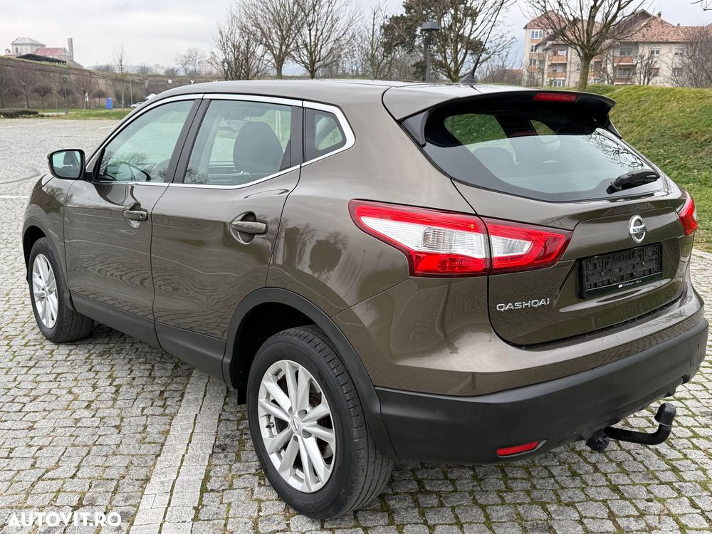 Nissan Qashqai 1.6 DCI ALL-MODE 4x4i ACENTA - 8