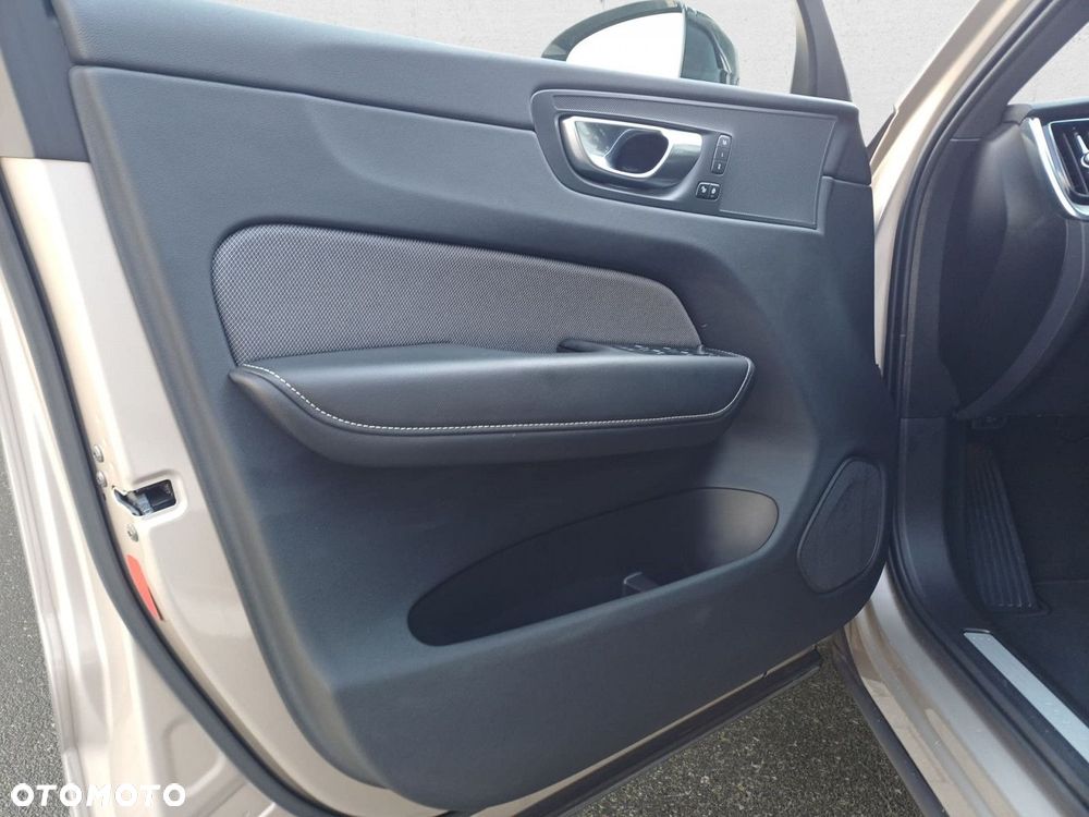 Volvo XC 60 - 11