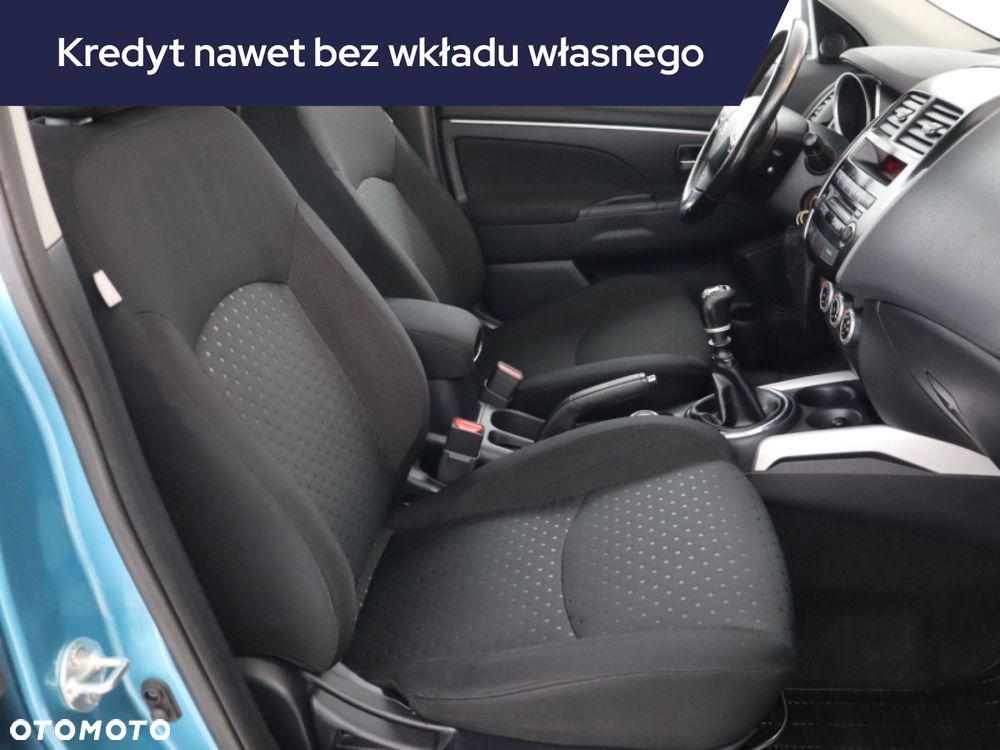 Mitsubishi ASX - 10