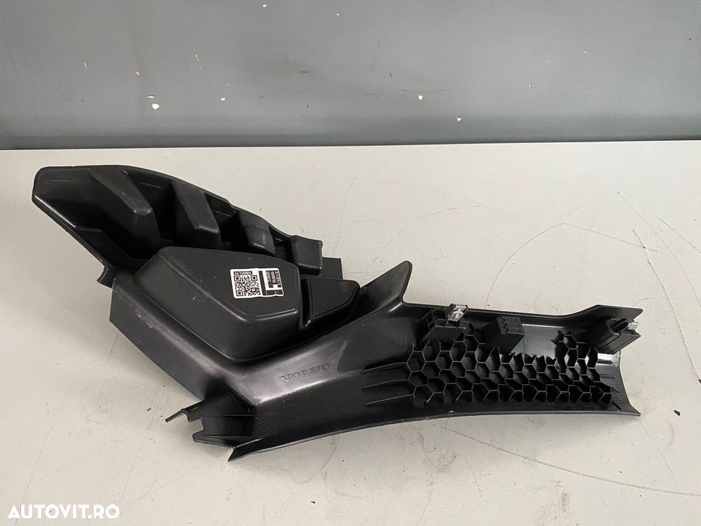 Ornament interior prag stanga spate VOLVO XC40 2019 31469245 - 2