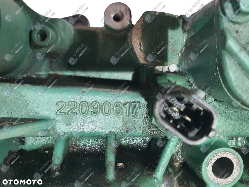 PODSTAWA FILTRÓW OLEJU VOLVO FH 4 RENAULT T RANGE 22090617 - 3