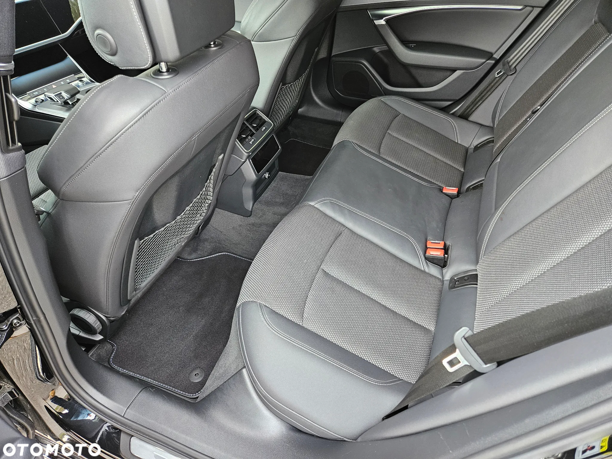 Audi A6 Avant 40 TDI quattro S tronic S line - 20