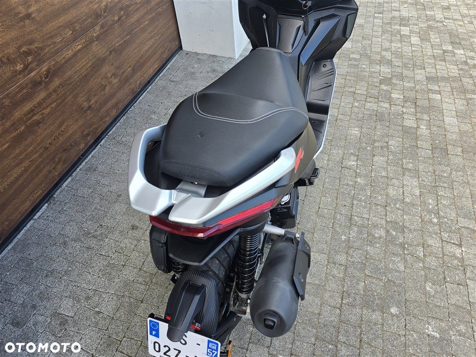Aprilia SR - 19