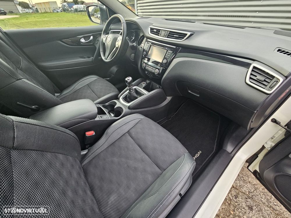 Nissan Qashqai 1.5 dCi Tekna J19 - 25