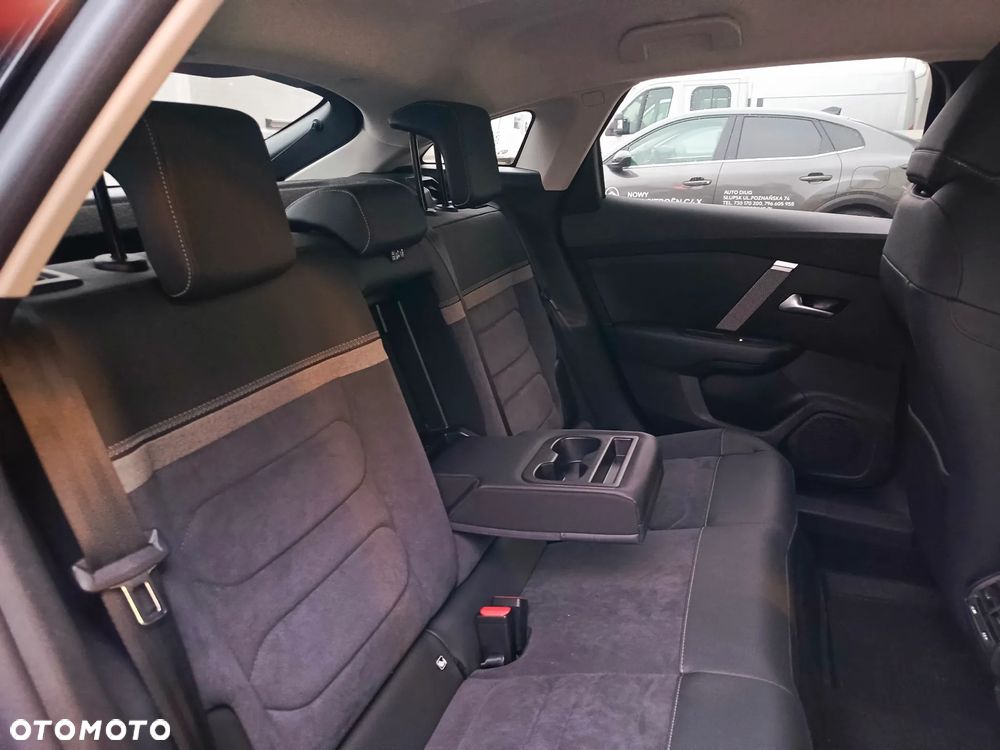 Citroën C4 1.2 PureTech Max S&S EAT8 - 19