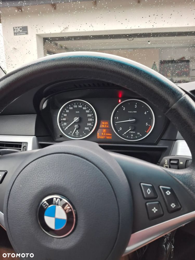 BMW Seria 5 530d - 25