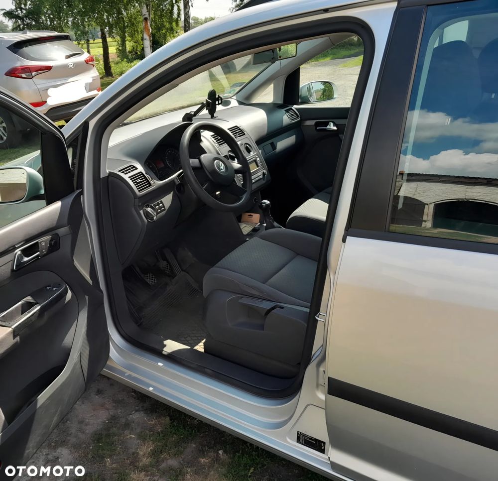 Volkswagen Touran 1.6 Basis - 5