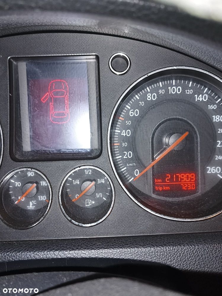 Volkswagen Passat - 5