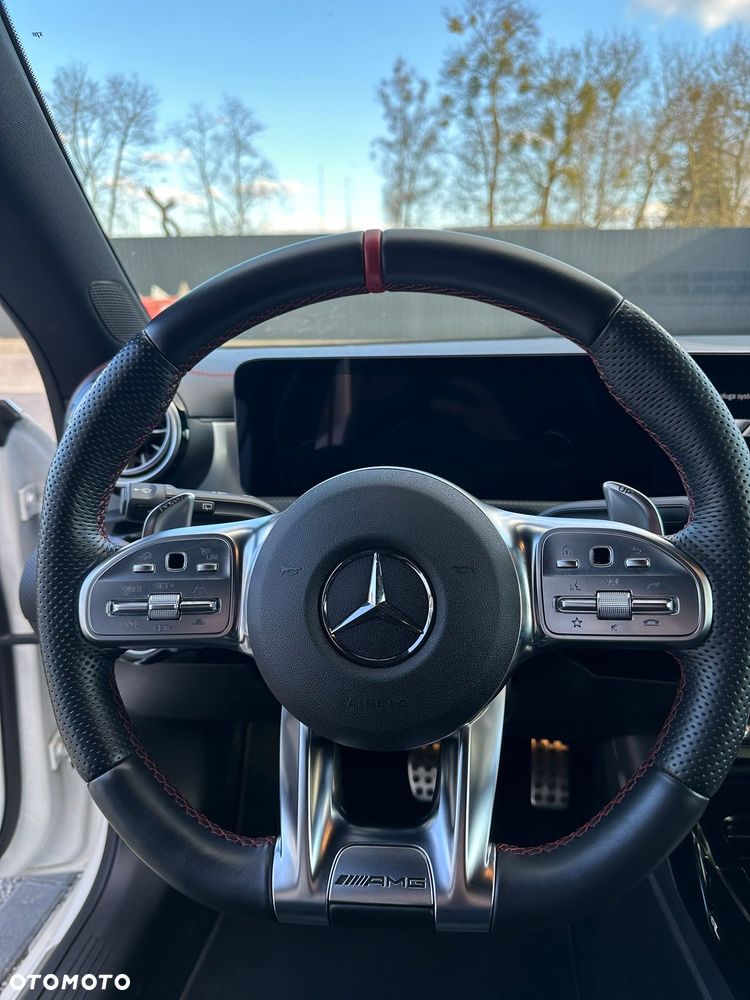 Mercedes-Benz CLA AMG 35 4-Matic 7G-DCT - 12