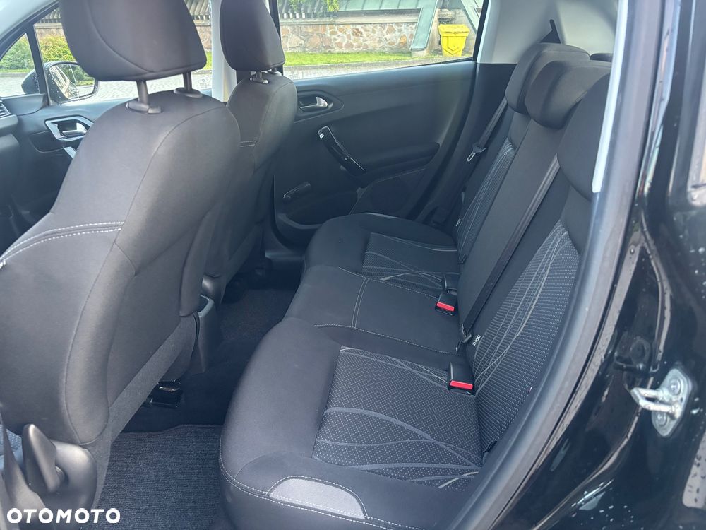 Peugeot 208 PureTech 82 Style - 20