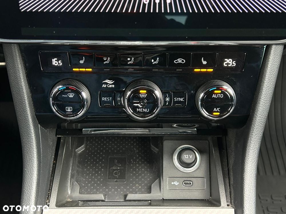 Skoda Superb 2.0 TSI Sportline DSG - 28