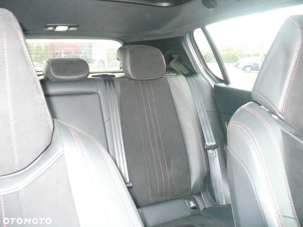 Peugeot 308 BlueHDi 180 EAT6 GT - 25