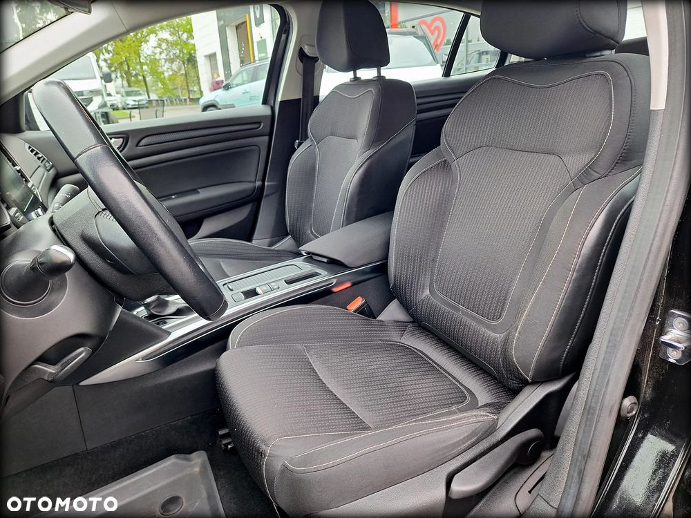 Renault Megane 1.5 dCi Limited EDC - 6
