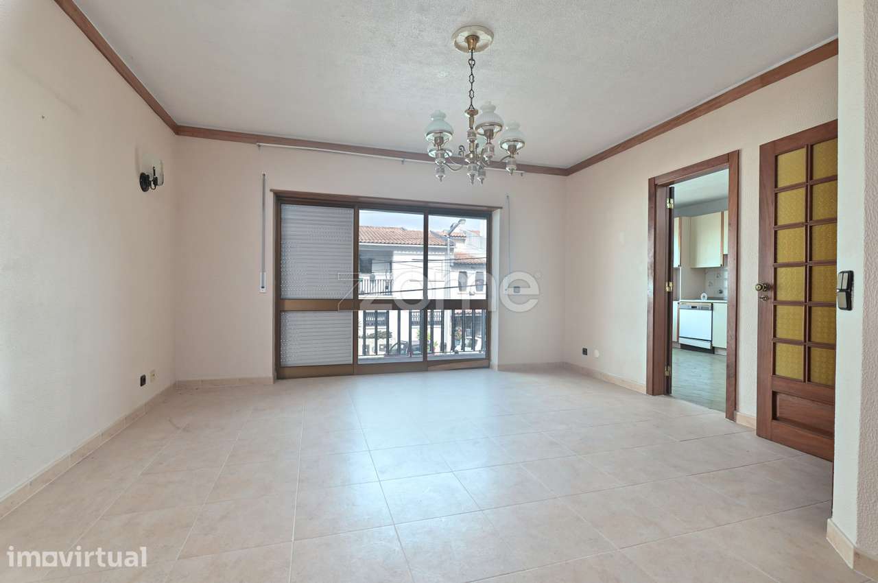 Moradia T4+1 para Remodelação - Sassoeiros, Carcavelos - Vista 6