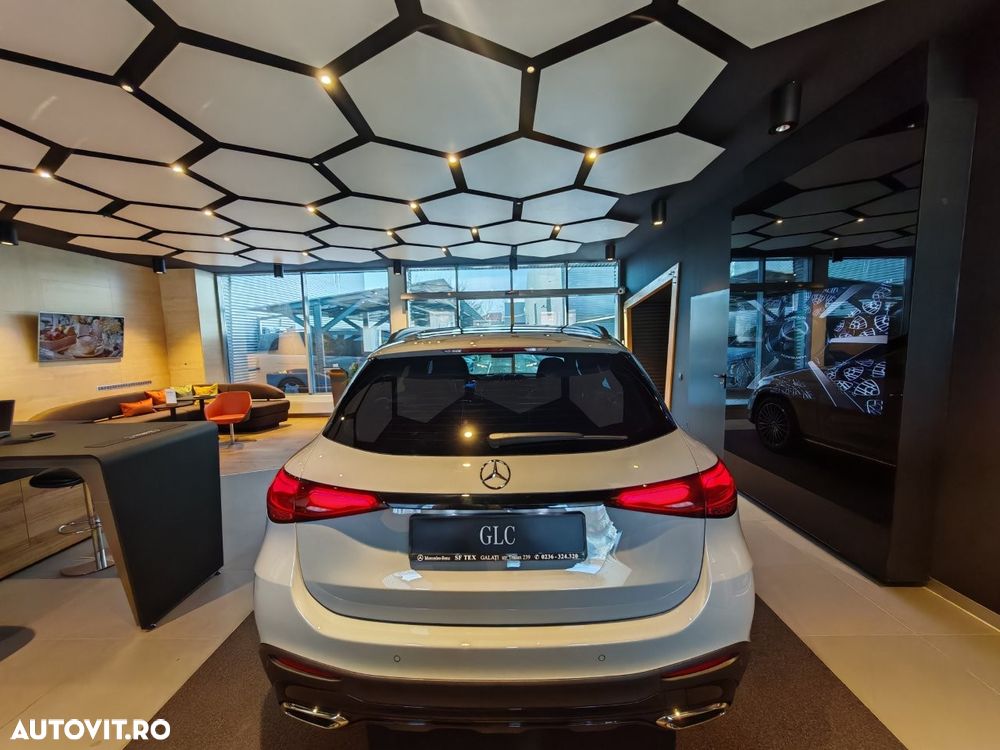 Mercedes-Benz GLC 200 4MATIC MHEV - 16