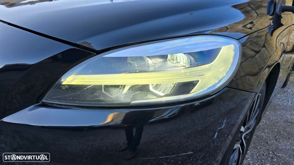 Volvo V40 2.0 D2 Momentum Geartronic - 43