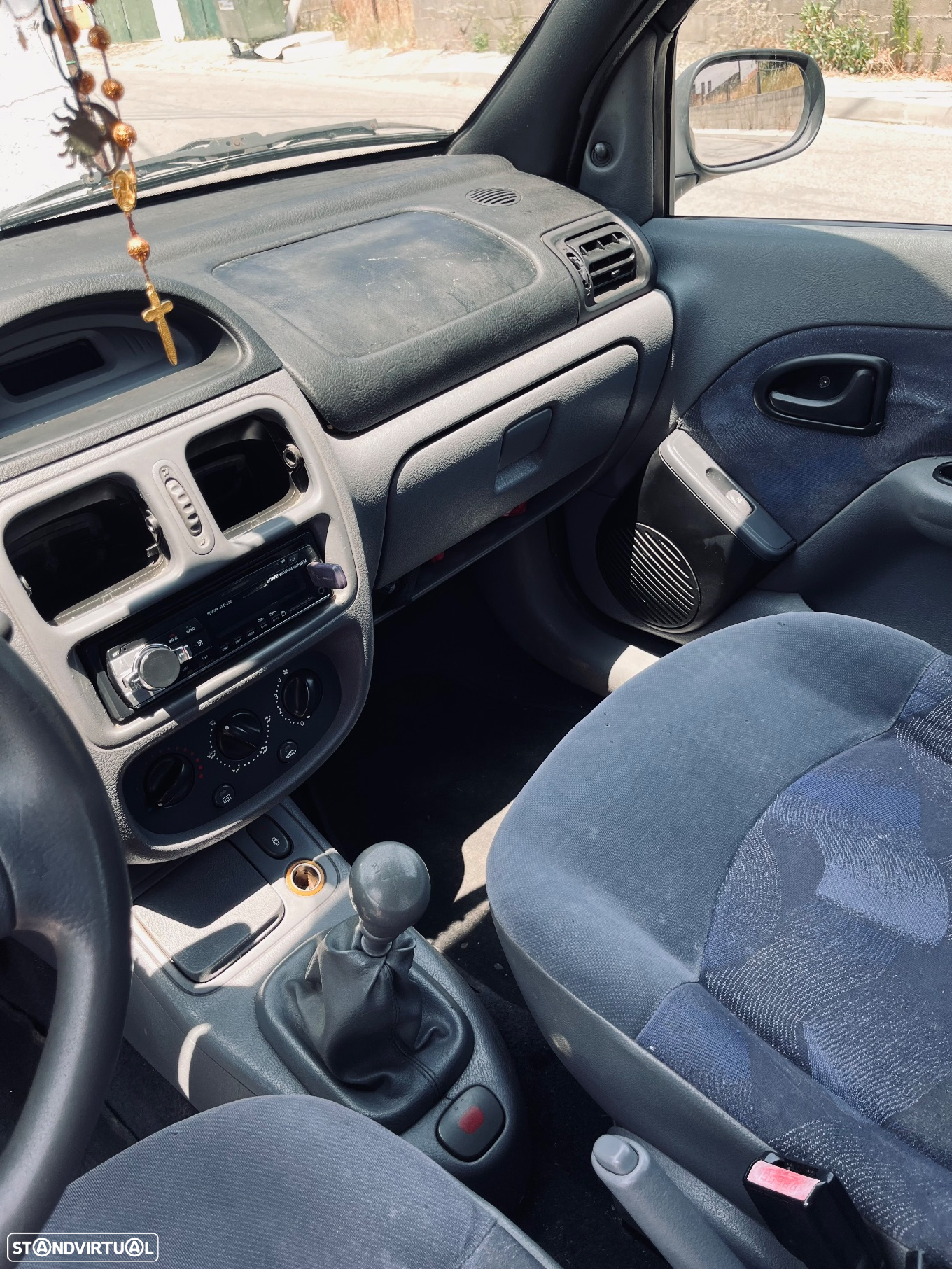 Renault Clio 1.2 RT - 5
