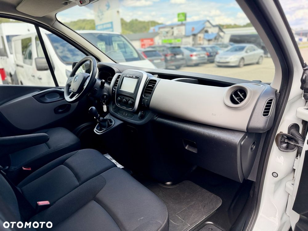 Renault Trafic - 16