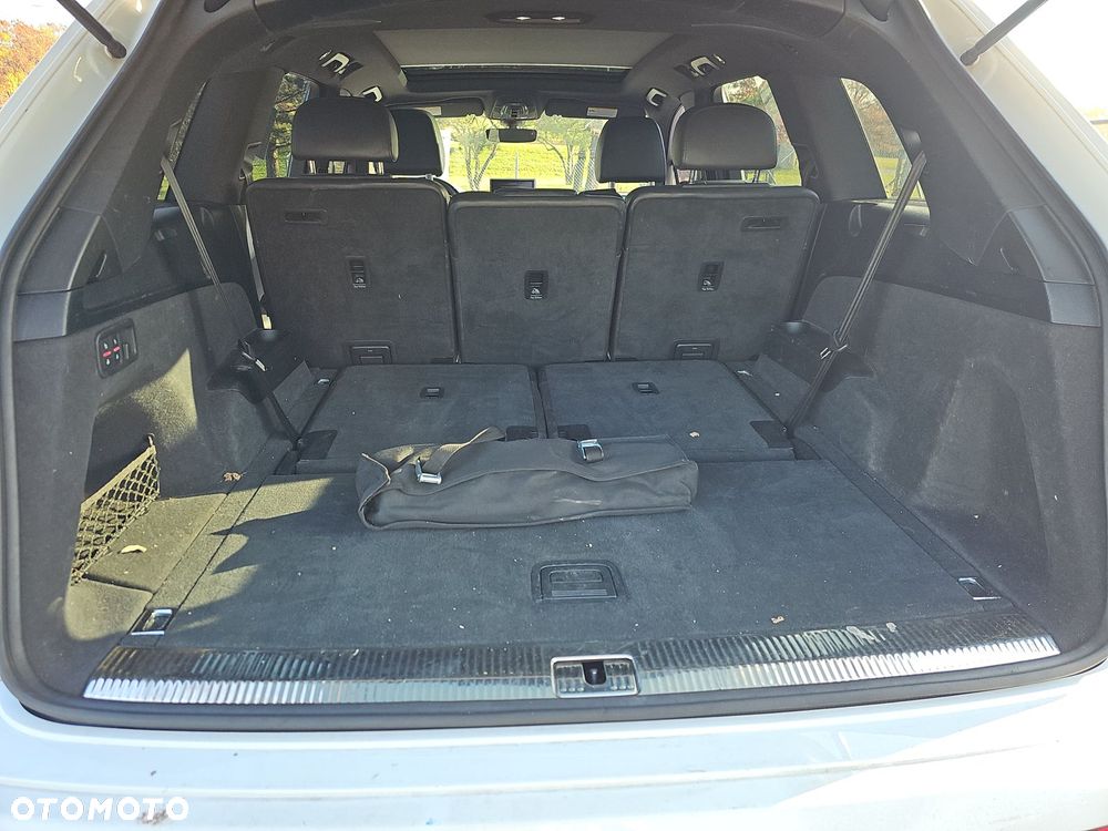 Audi Q7 3.0 TFSI Quattro Tiptronic - 12