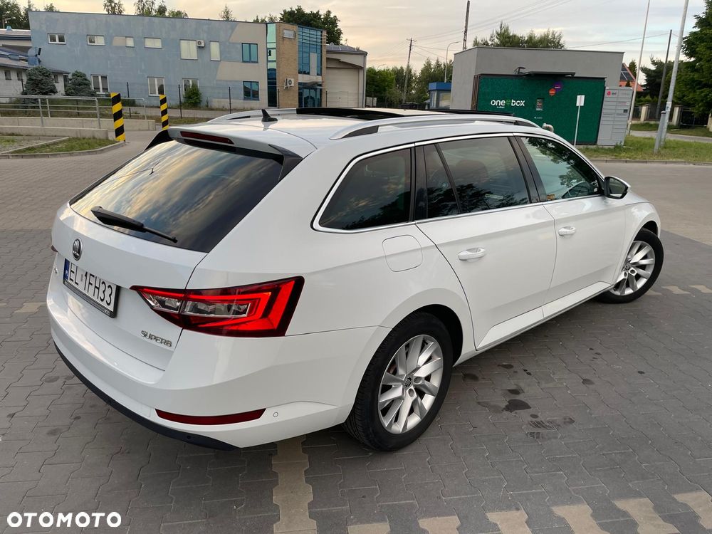 Skoda Superb 2.0 TDI Style - 5