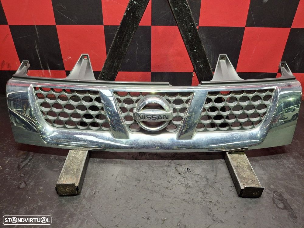 Grelha Da Frente Nissan Pick Up (D22) - 1