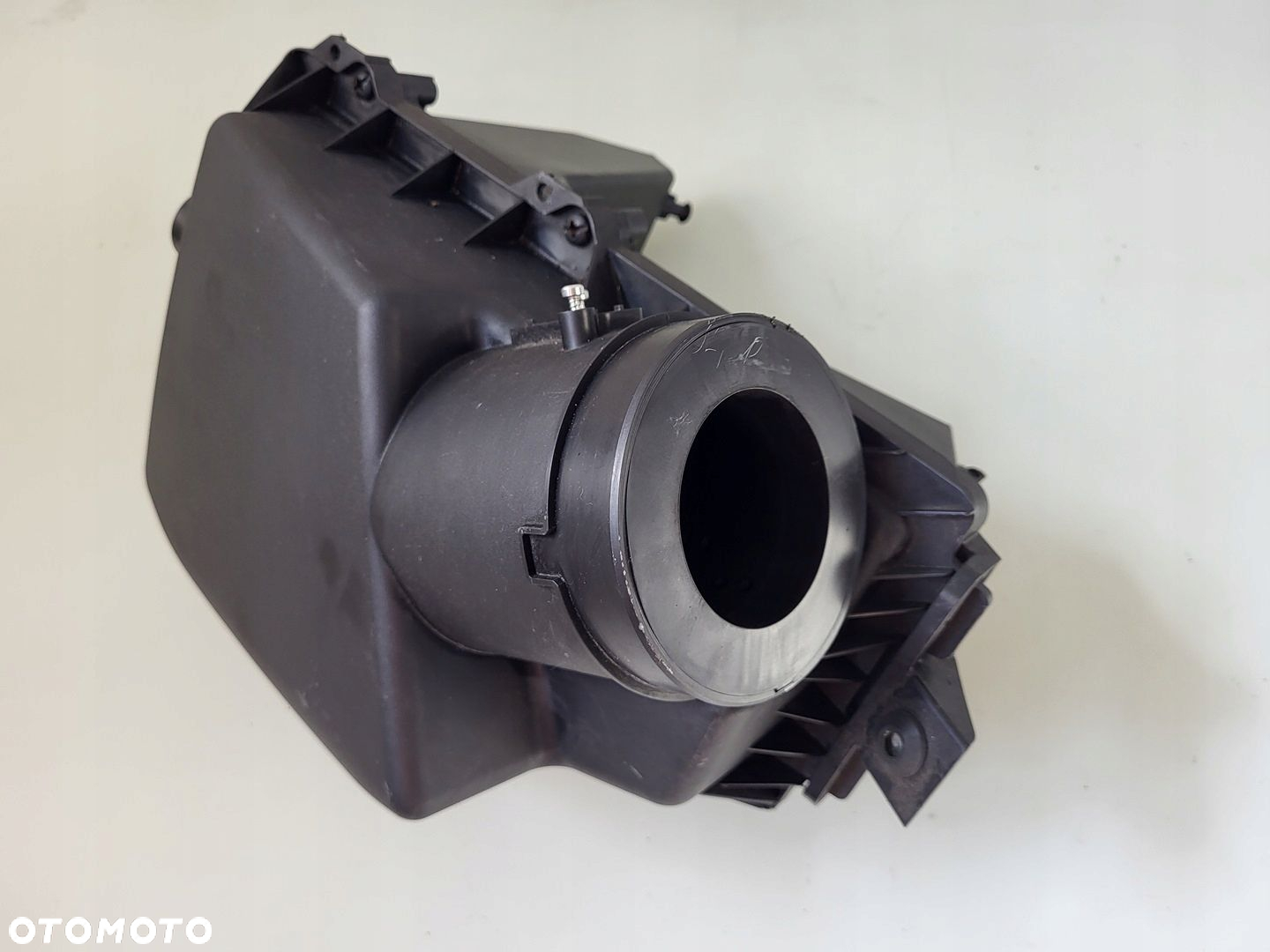 obudowa filtra powietrza 2.0 cdti OPEL INSIGNIA B 84141124 - 3