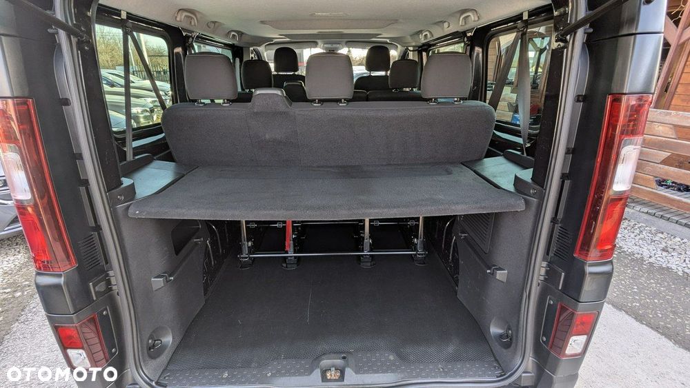 Opel Vivaro - 34
