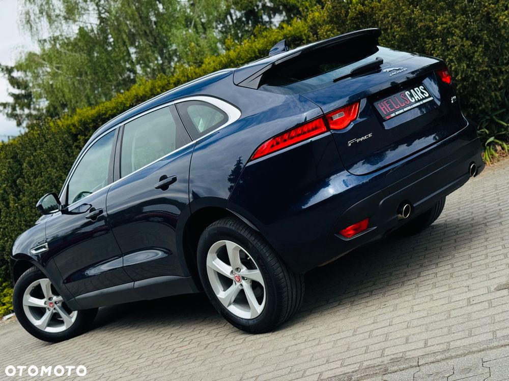 Jaguar F-Pace 25t AWD Prestige - 18