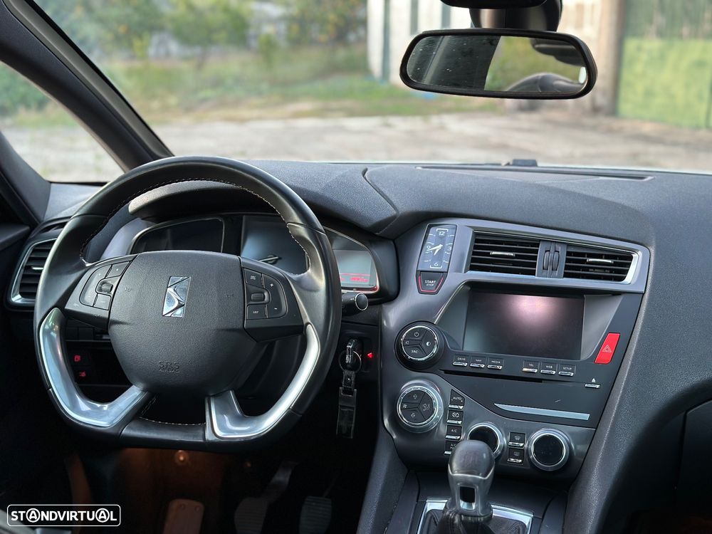 DS DS5 1.6 BlueHDi So Chic - 38