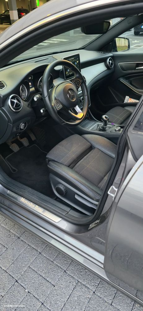 Mercedes-Benz CLA 180 CDI Urban - 4