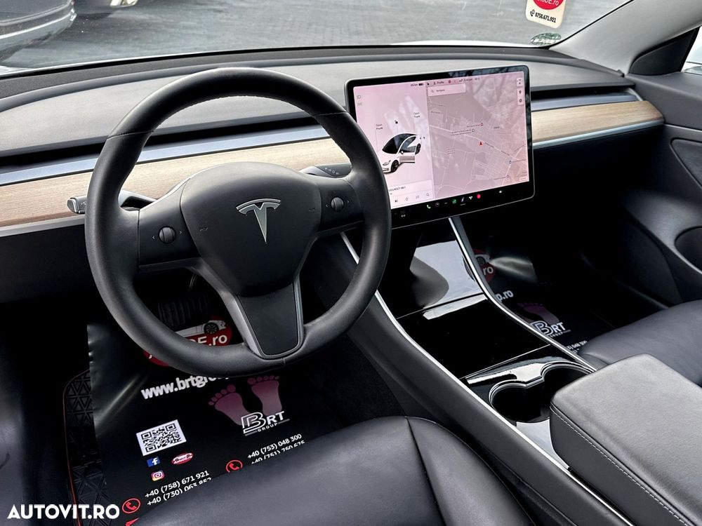 Tesla Model 3 - 5