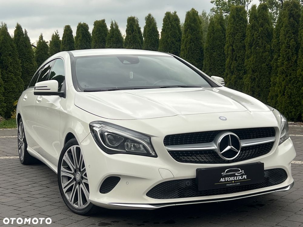 Mercedes-Benz CLA 200 7G-DCT UrbanStyle Edition - 18