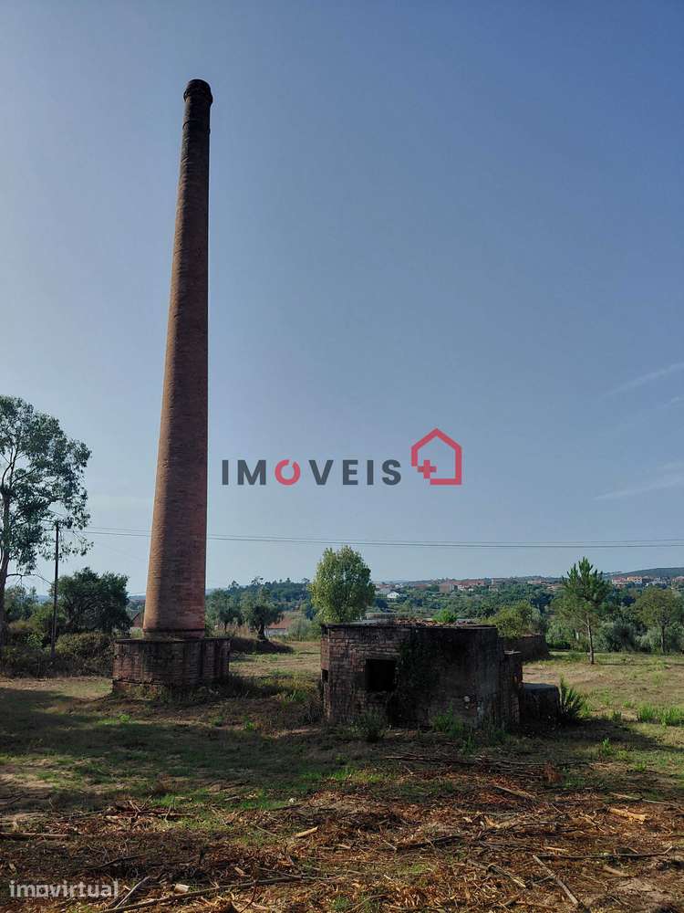 TERRENO PARA CONSTRUÇÃO COM DOIS ARTIGOS MATRICIAIS! - Grande imagem: 4/8