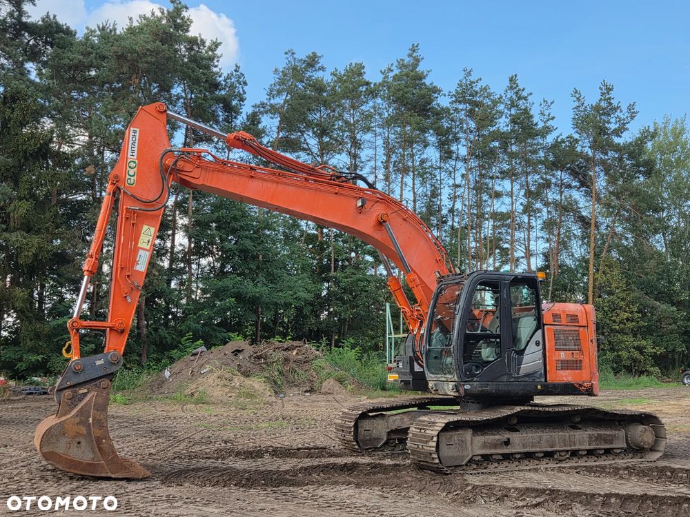Hitachi Zx225us lc - 2
