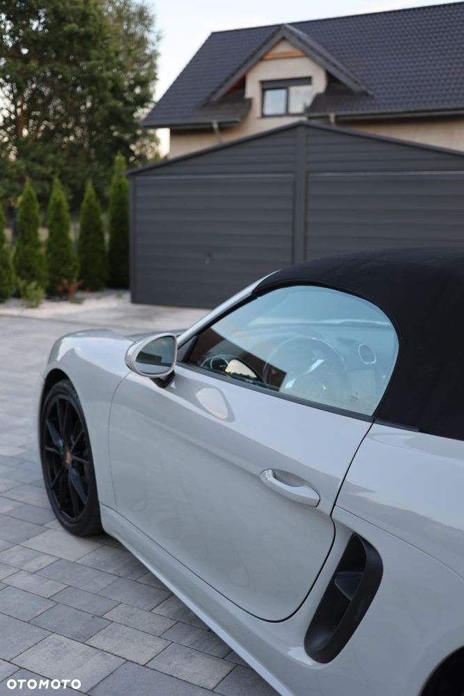 Porsche Boxster - 35