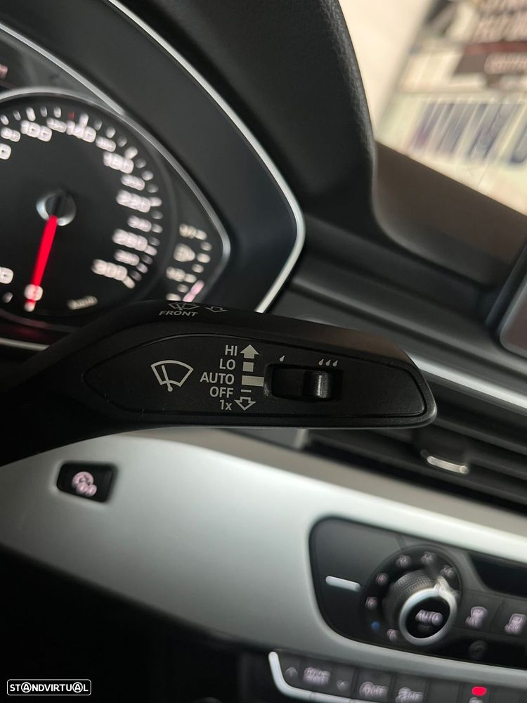 Audi A4 2.0 TDI S-line S tronic - 22