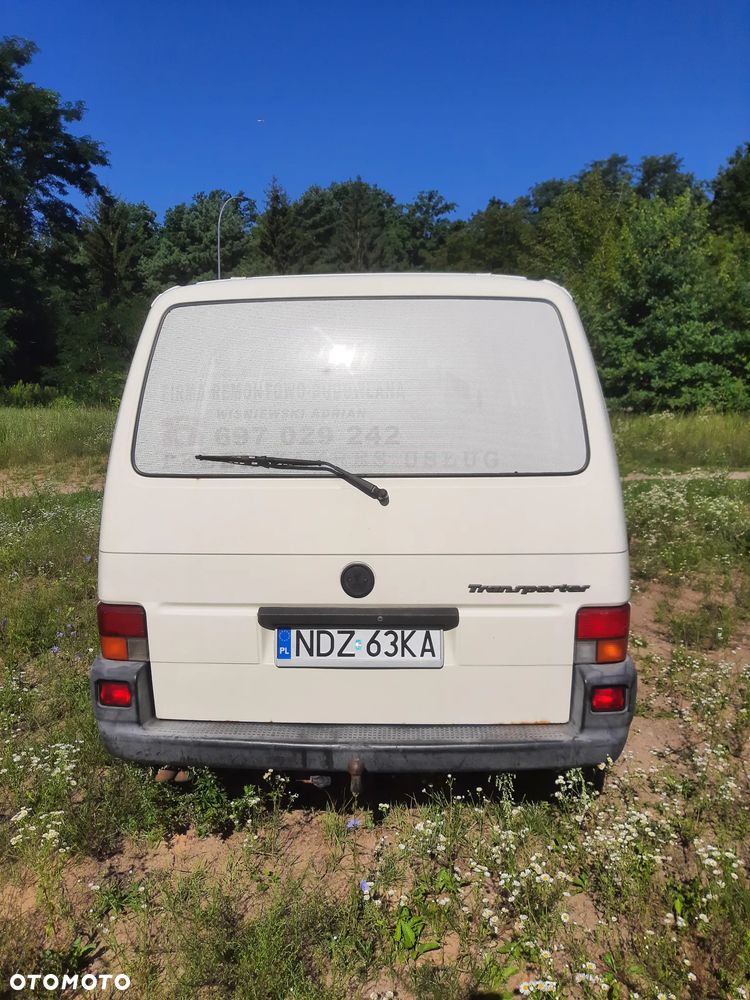 Volkswagen Caravelle - 6