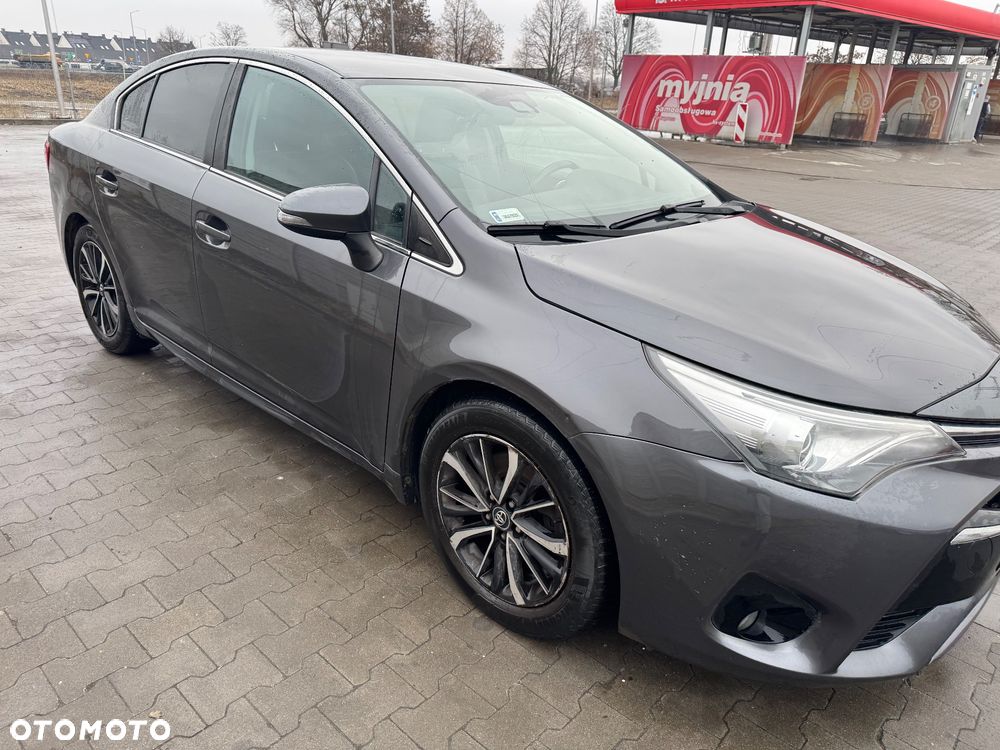 Toyota Avensis 2.0 D-4D Premium - 5