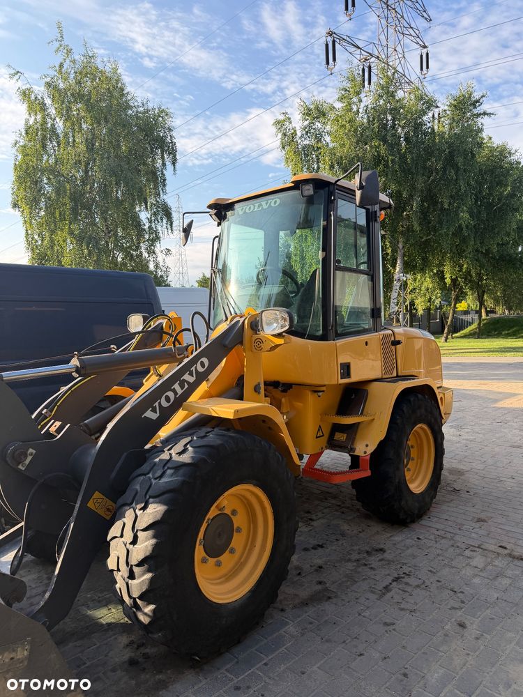 Volvo L30G - 1