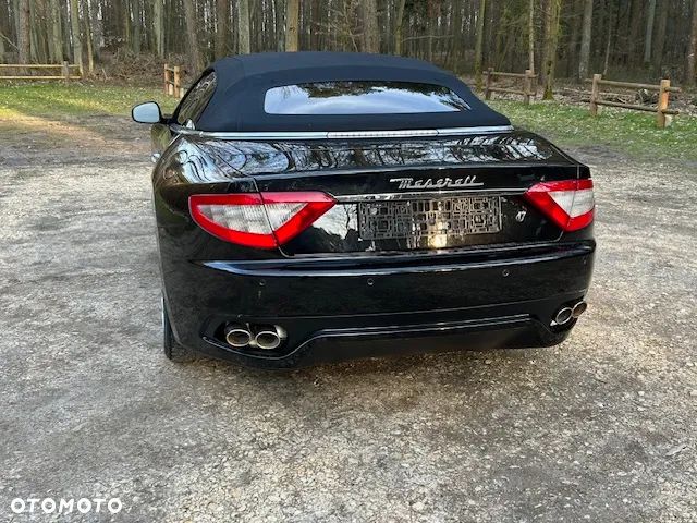 Maserati GranCabrio - 14