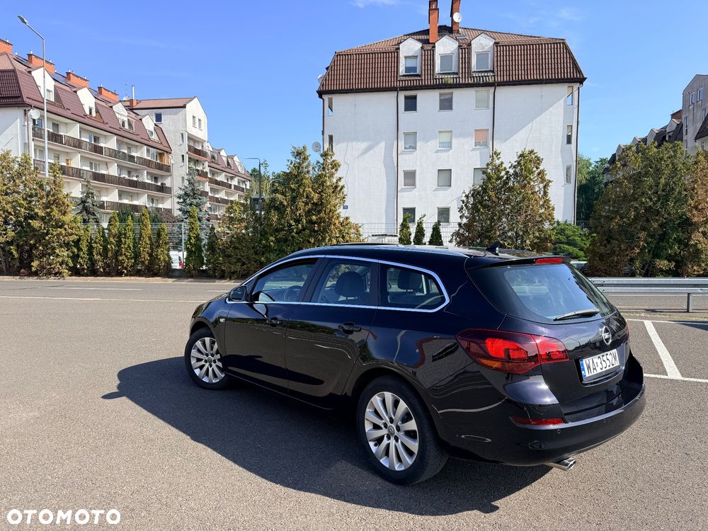 Opel Astra 1.6 Turbo Innovation - 13