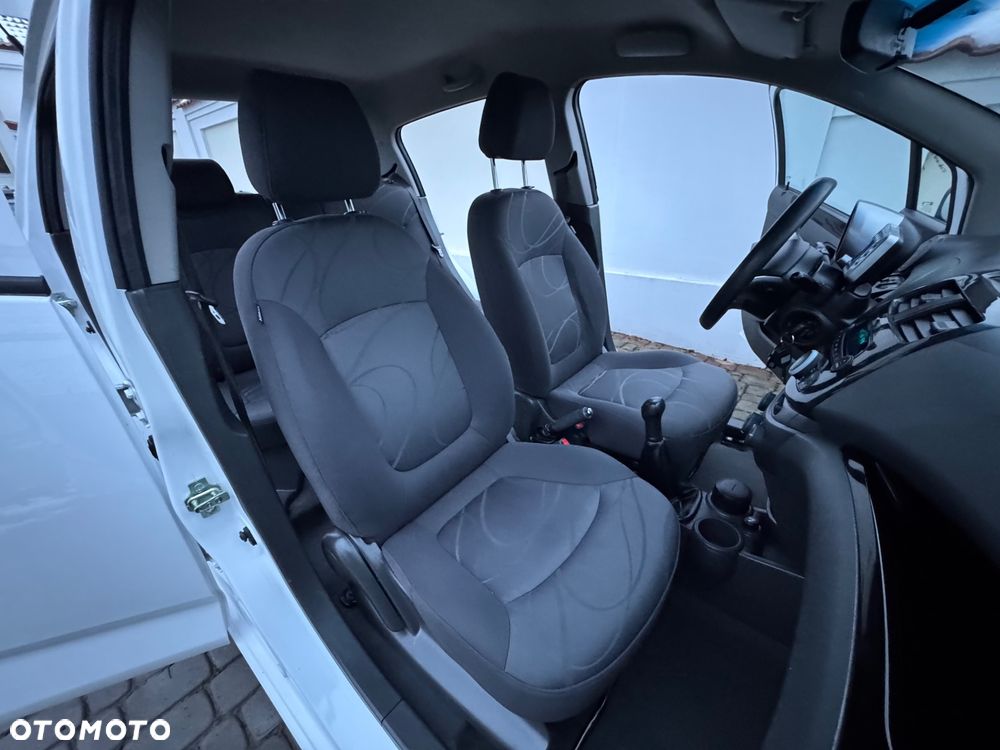 Chevrolet Spark - 28