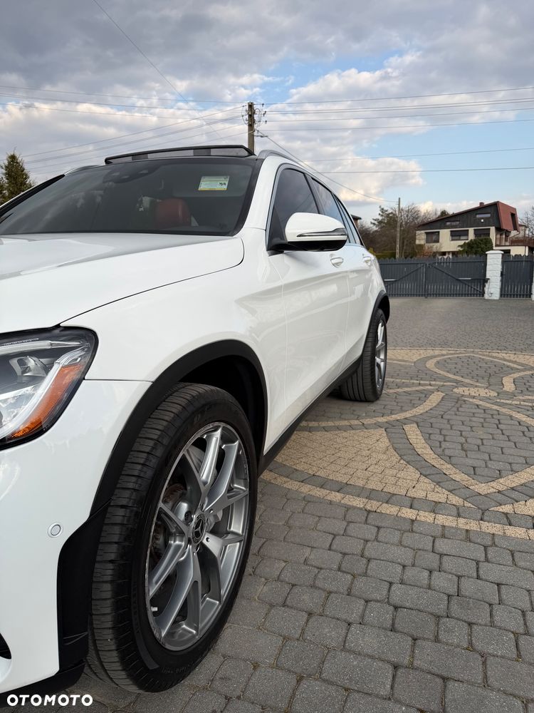 Mercedes-Benz GLC 300 4Matic 9G-TRONIC AMG Line Plus - 6