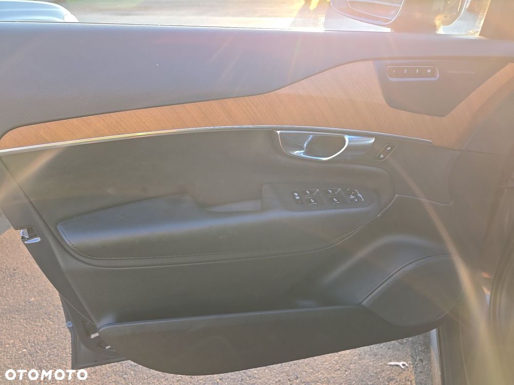 Volvo XC 90 - 19