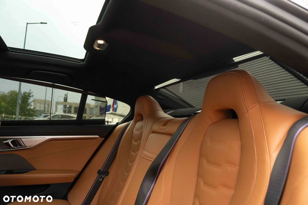 BMW Seria 8 - 29