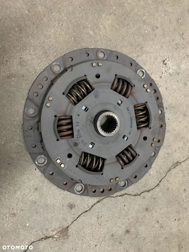 tłumik drgań multitronic 370009610 Audi A6 C6 2.4 - 1